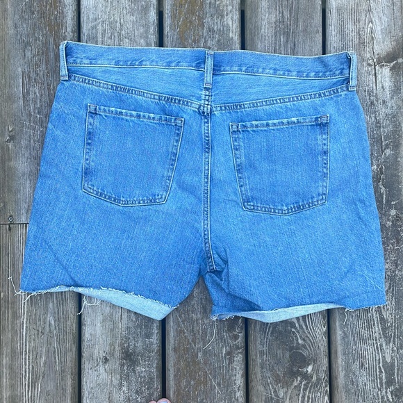 NWT Old Navy Slouchy Straight Darla Jean Distressed Relaxed Fit Shorts NEW - Picture 5 of 8